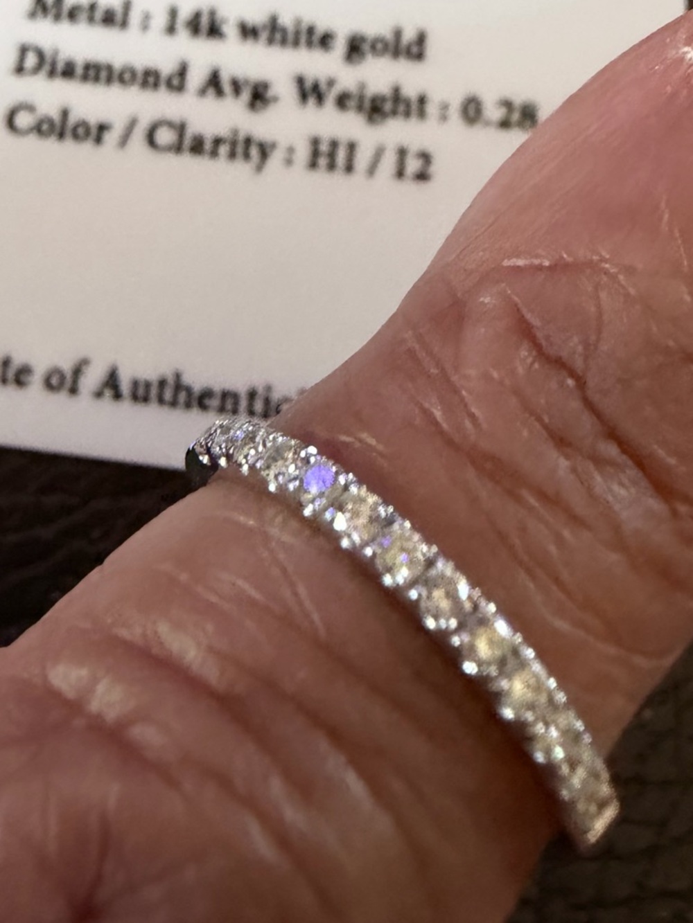 14K White Gold Diamond Eternity Band - White